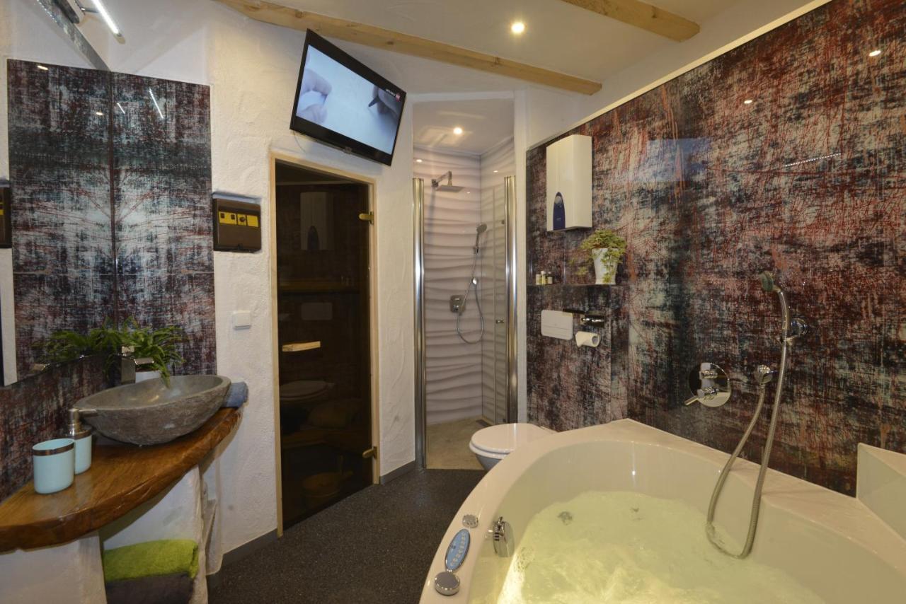Eifel Kate, Relaxen Mit Sauna Und Whirlpool Dahlem  Exterior photo